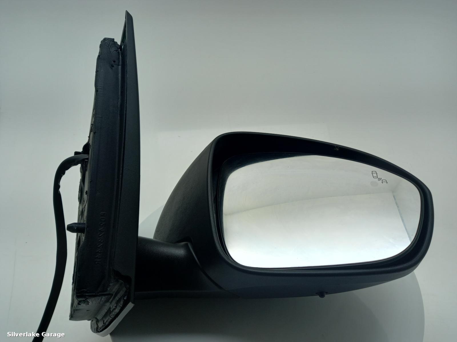 View Auto part R Door Mirror DACIA SANDERO 2024