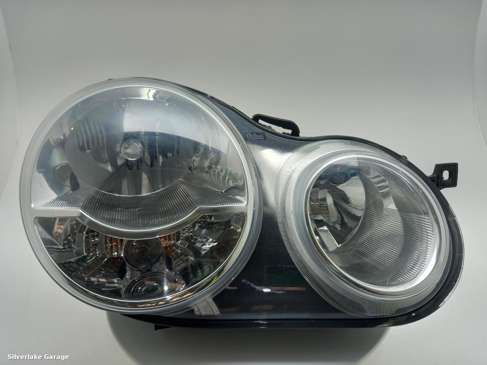 View Auto part R Headlamp VOLKSWAGEN POLO 2003