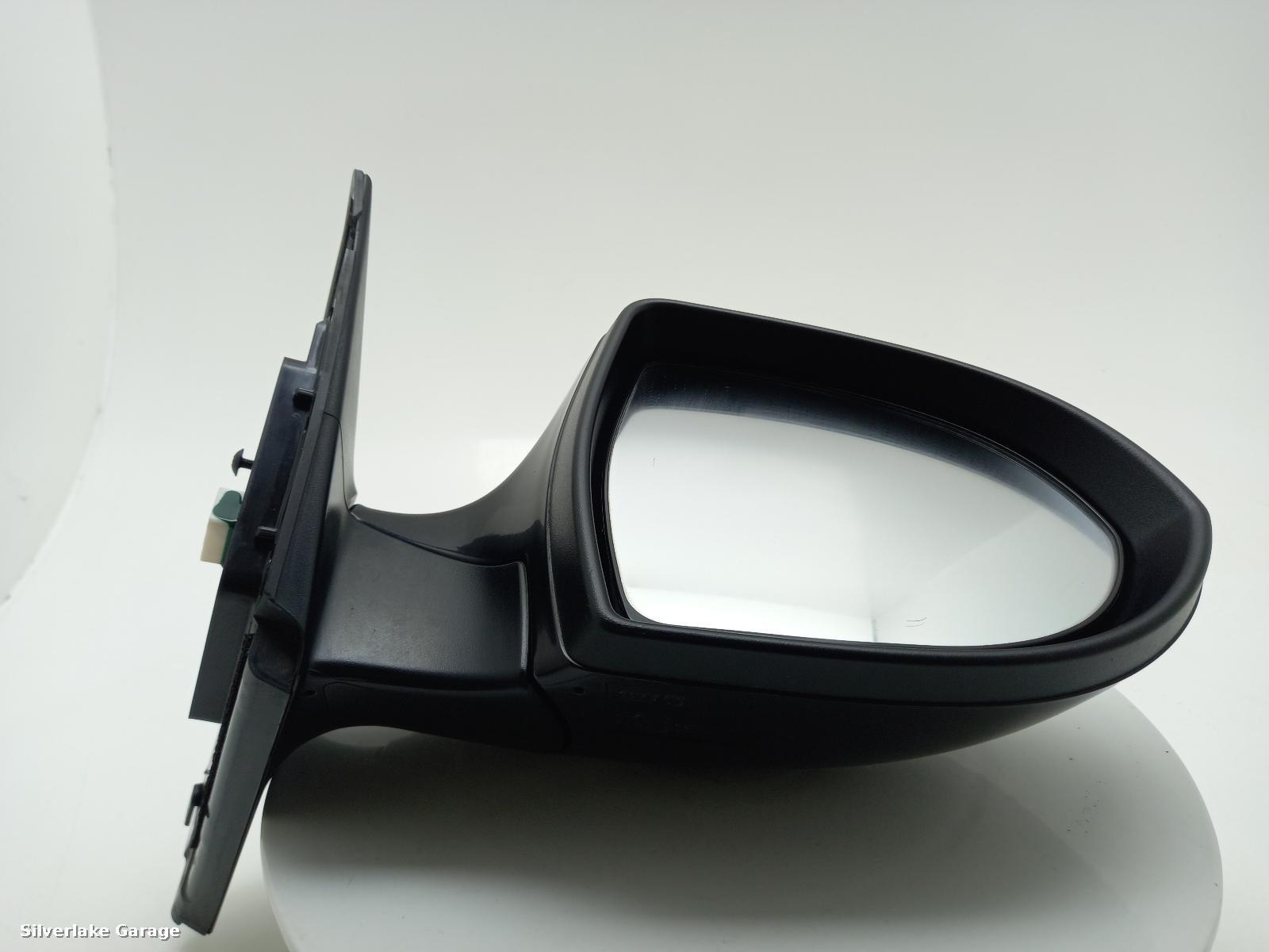 View Auto part R Door Mirror KIA SPORTAGE 2015