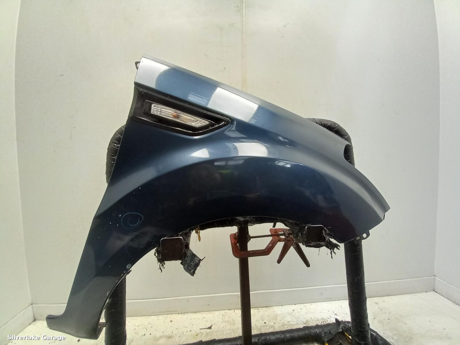 View Auto part R Wing KIA SOUL 2010
