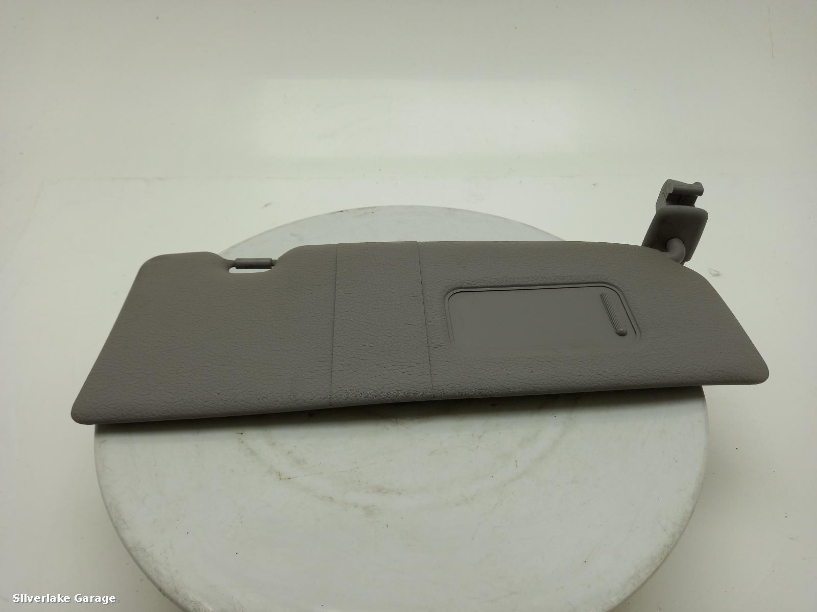 View Auto part Sun visor BMW 1 SERIES 2013