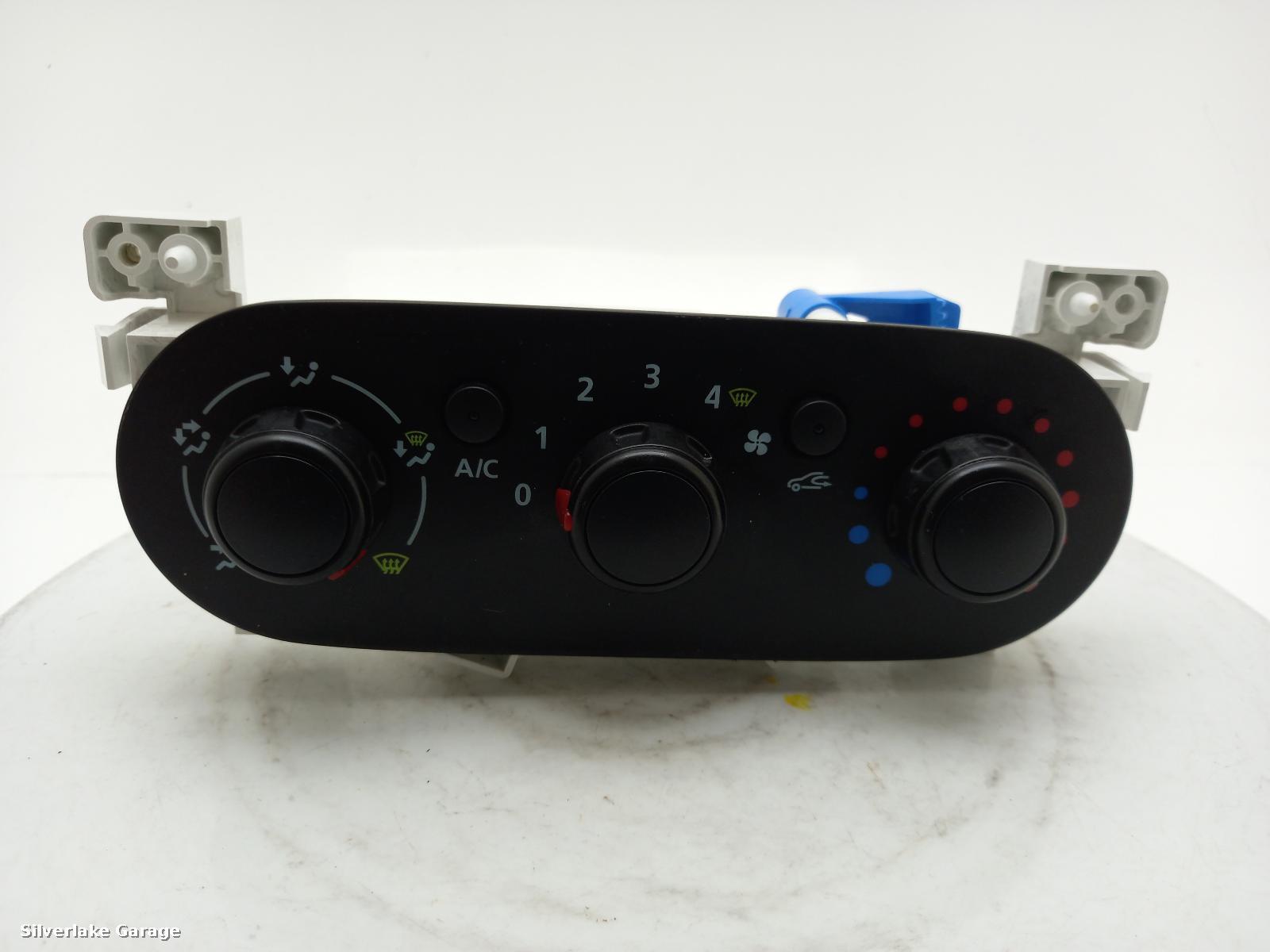 View Auto part Heater/AC Controller VAUXHALL VIVARO 2018