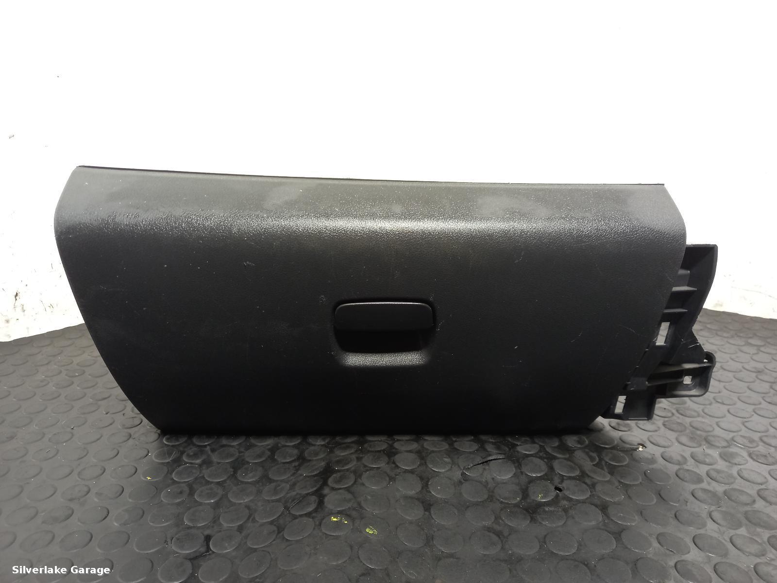 View Auto part Glove Box VAUXHALL VIVARO 2018