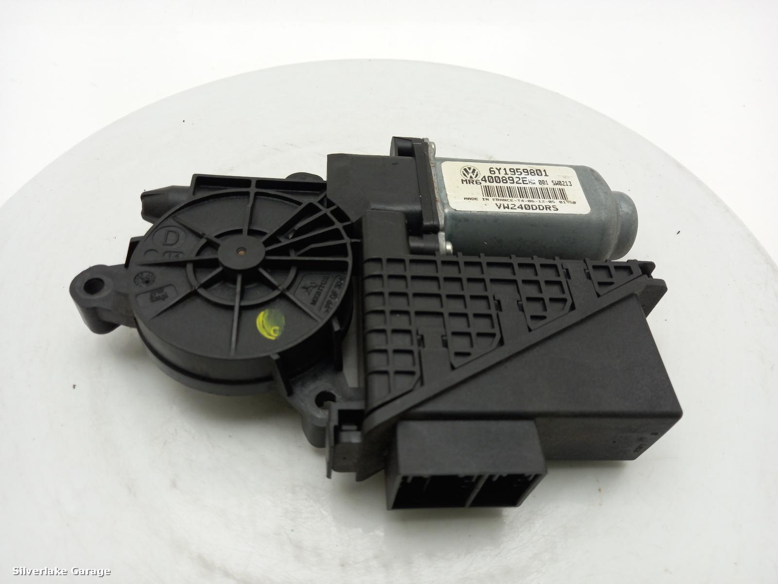 View Auto part RF Door Window Motor VOLKSWAGEN TRANSPORTER 2006