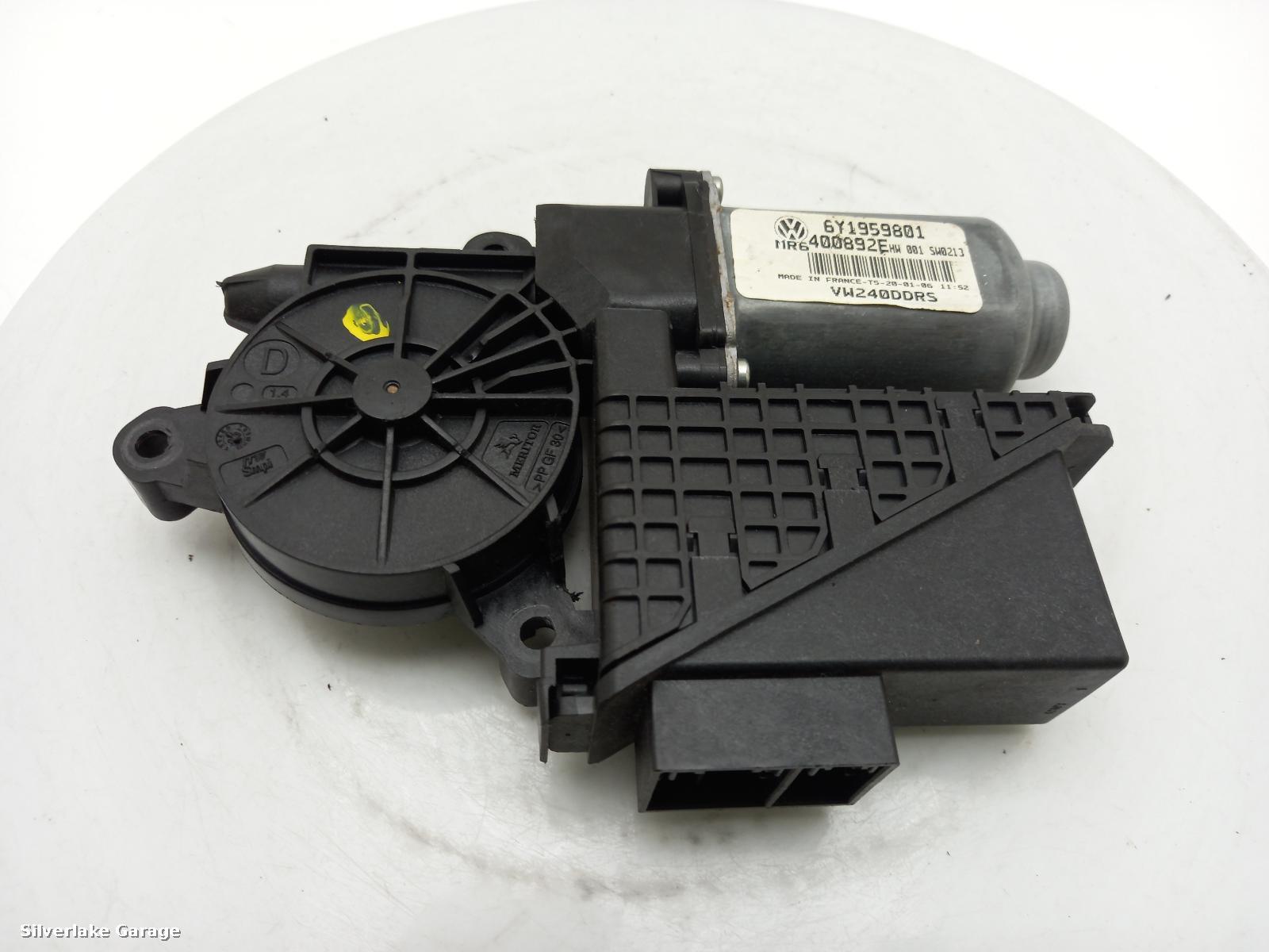 View Auto part RF Door Window Motor VOLKSWAGEN POLO 2006