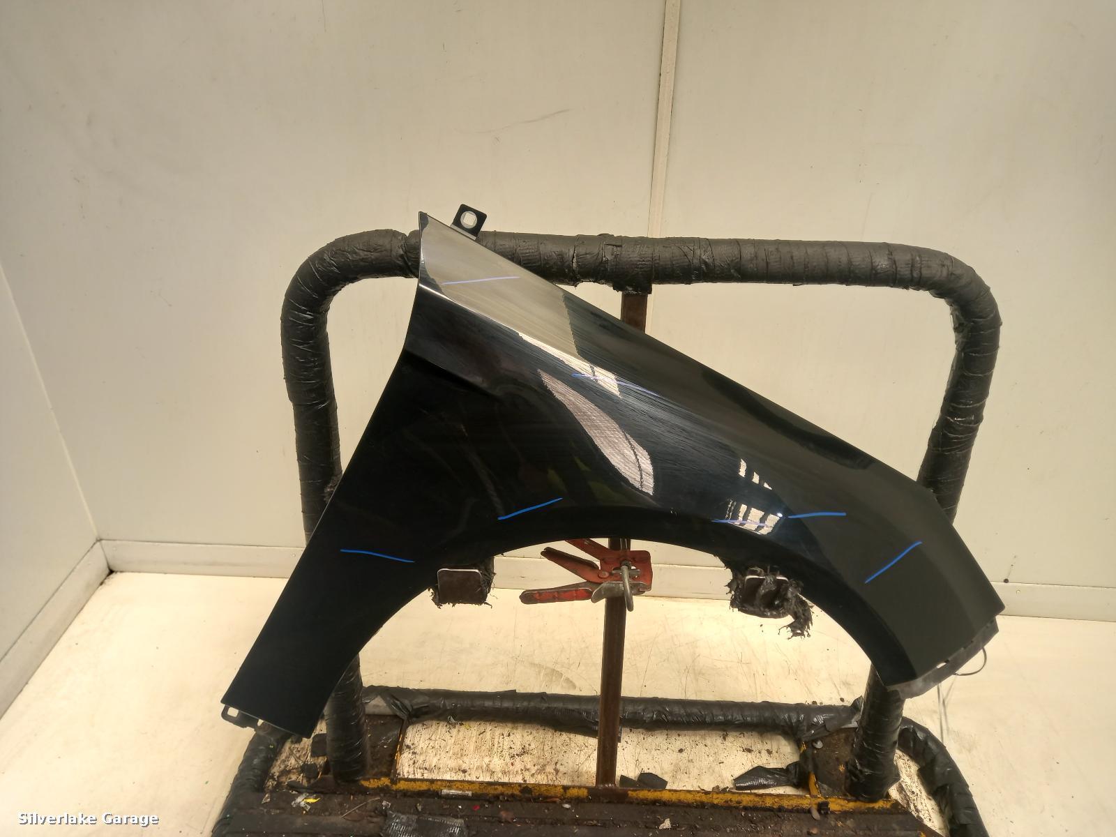 View Auto part R Wing FORD FOCUS 2015
