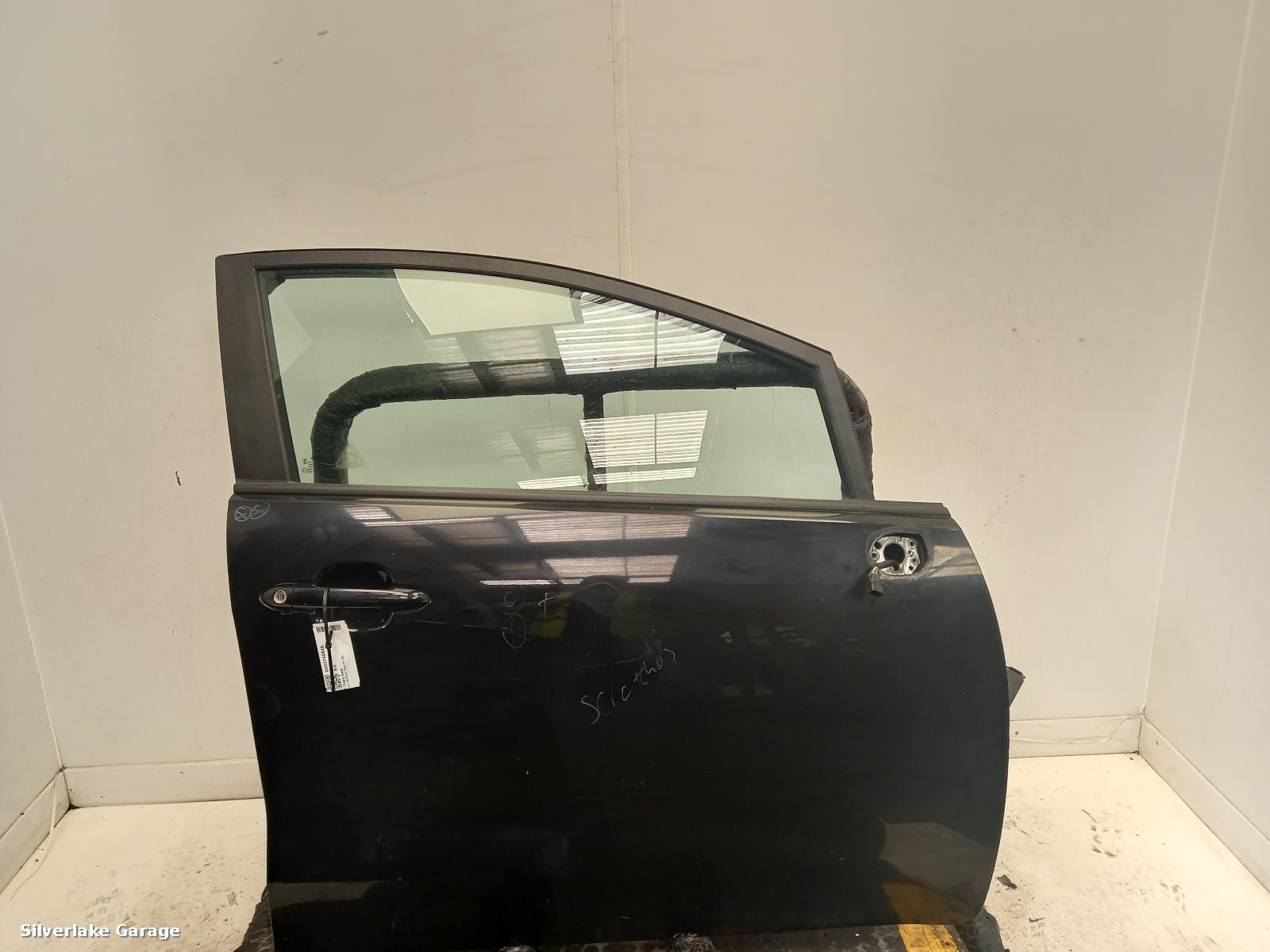 View Auto part R Front Door KIA RIO 2017