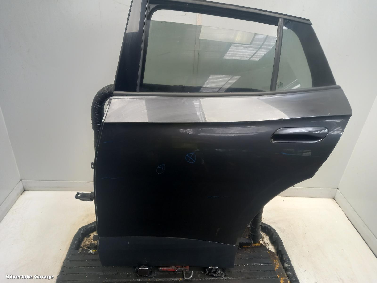 View Auto part L Rear Door VOLKSWAGEN ID.4 2021