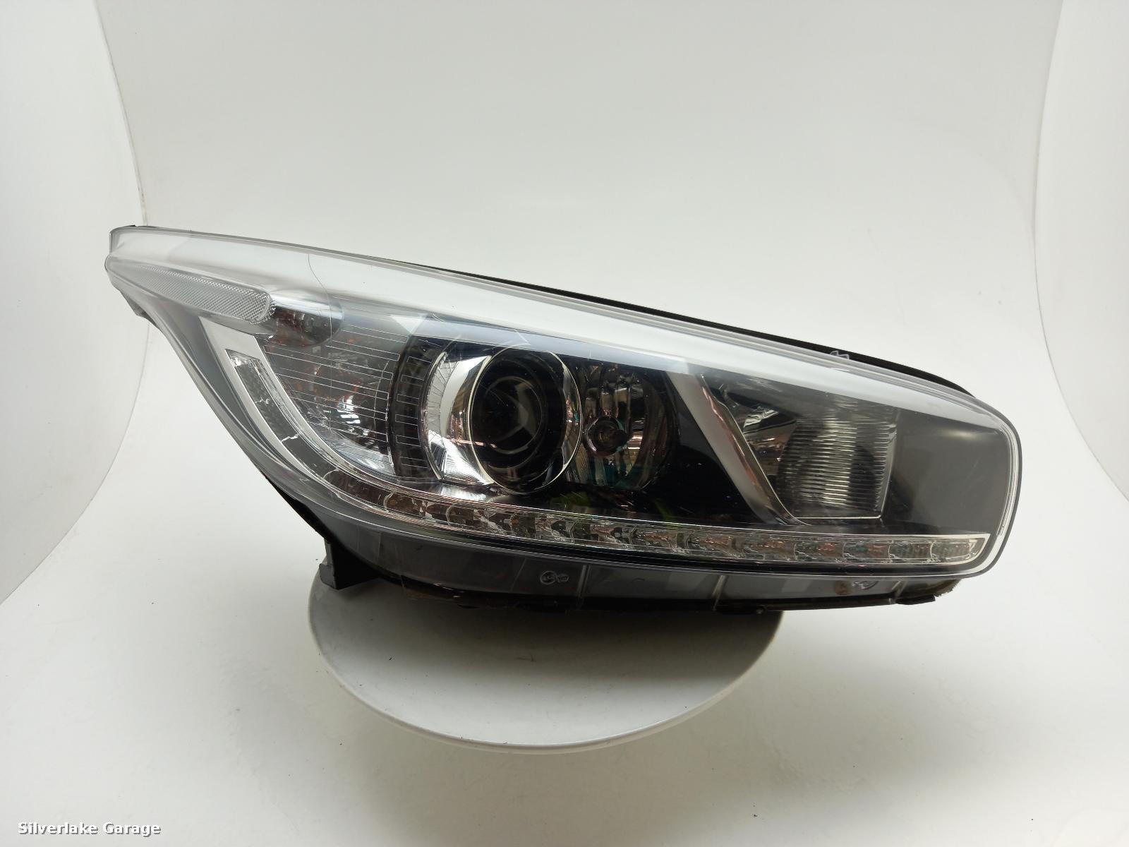 View Auto part R Headlamp KIA CEED 2016