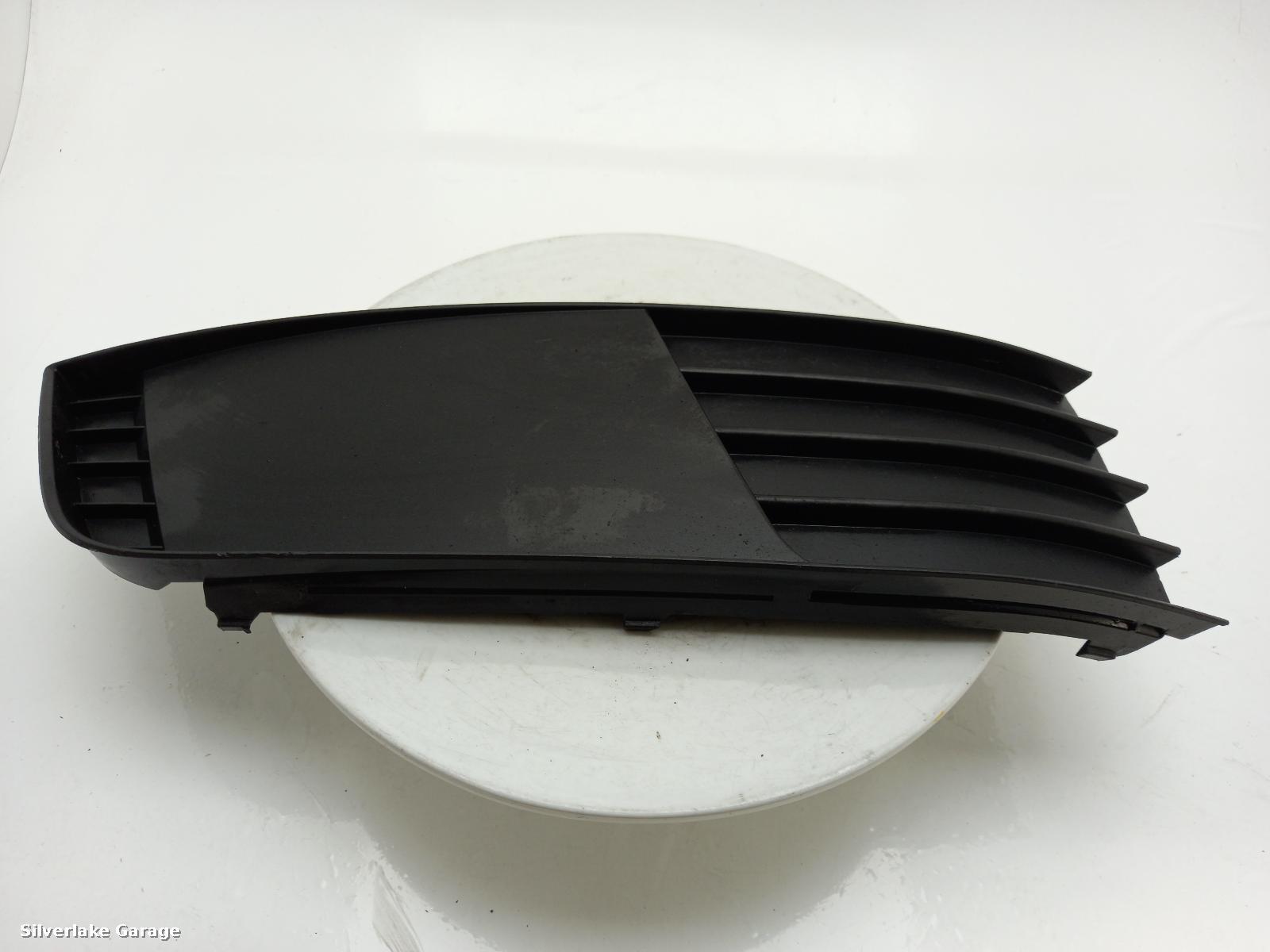 View Auto part Grille SKODA OCTAVIA 2015