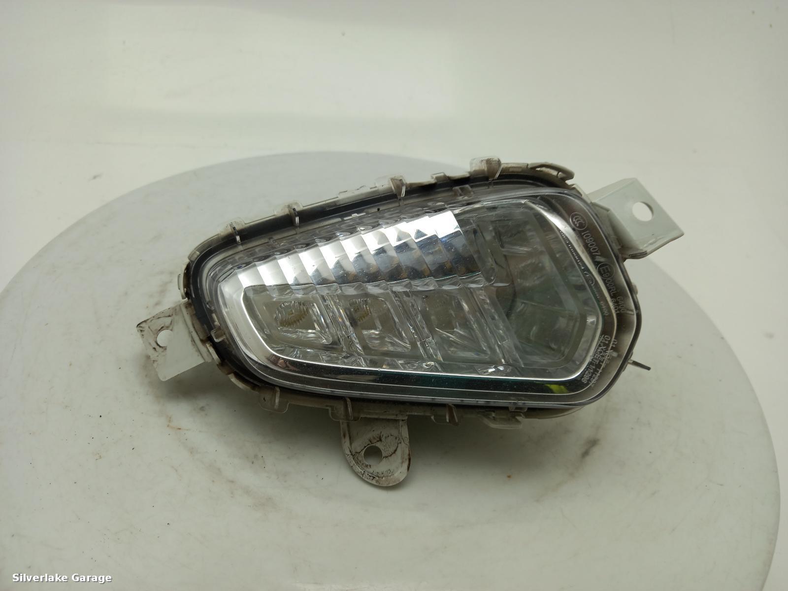 View Auto part Fog Lamp VOLVO V40 2015
