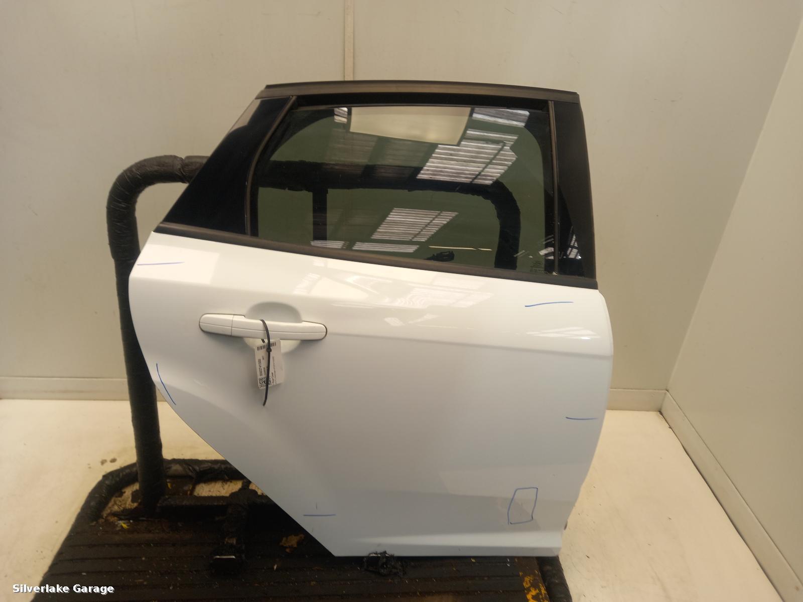 View Auto part R Rear Door FORD FOCUS 2017