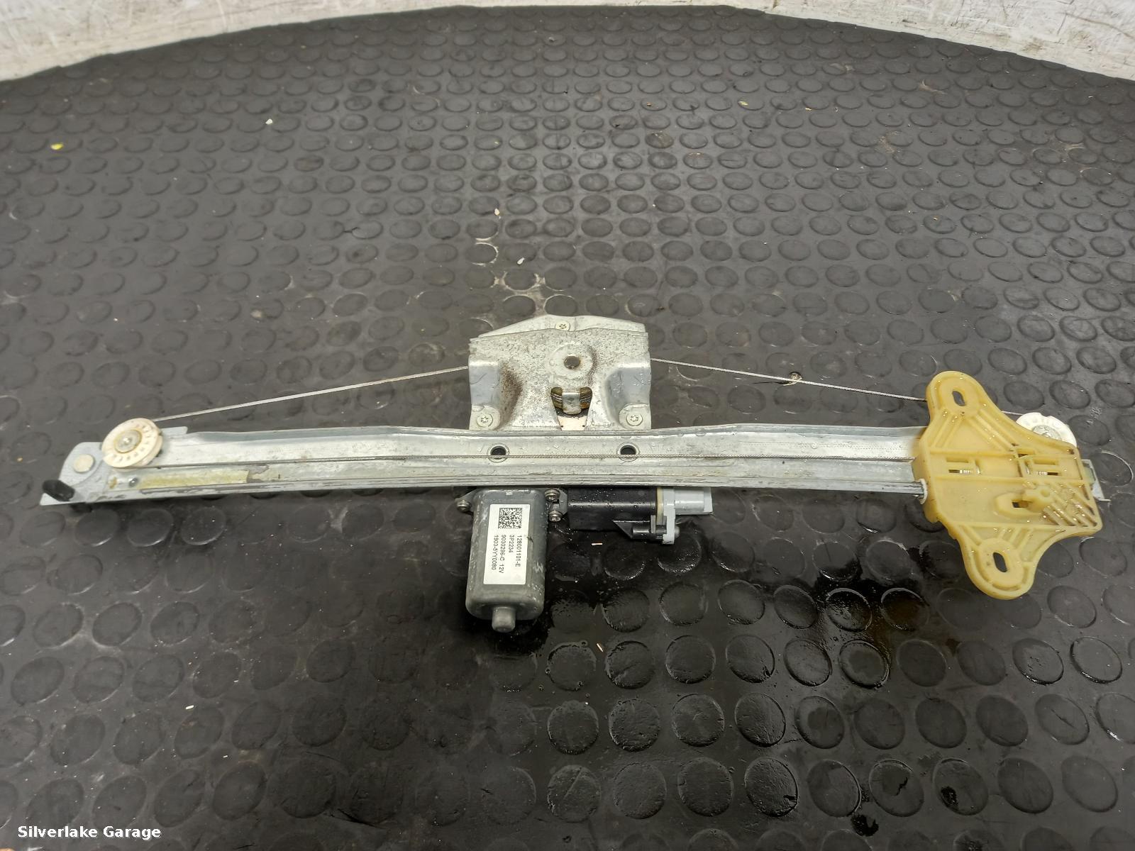 View Auto part RF Window Regulator RENAULT CAPTUR 2013