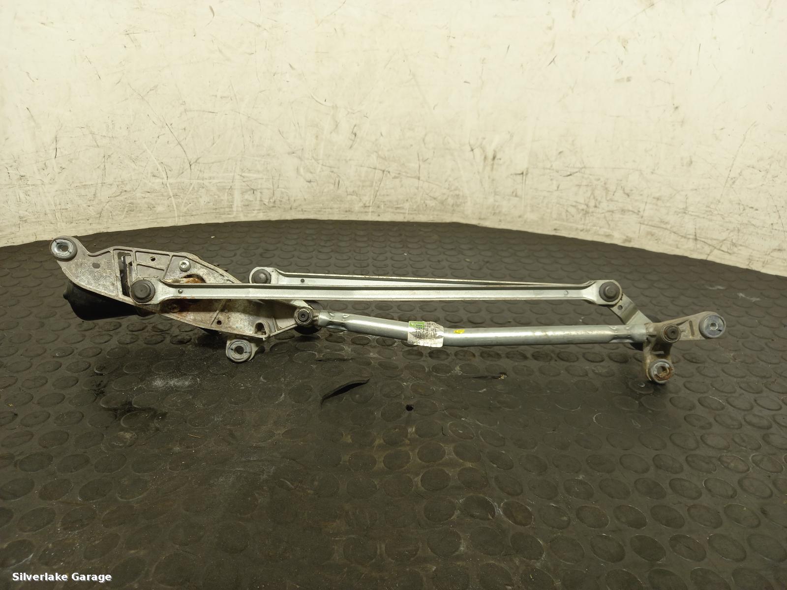 View Auto part Wiper Motor Front NISSAN QASHQAI 2011