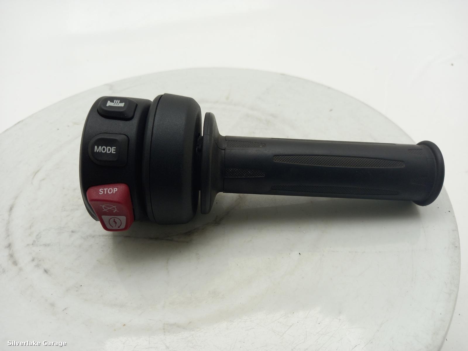 View Auto part RH Switch Gear BMW F900R 2022