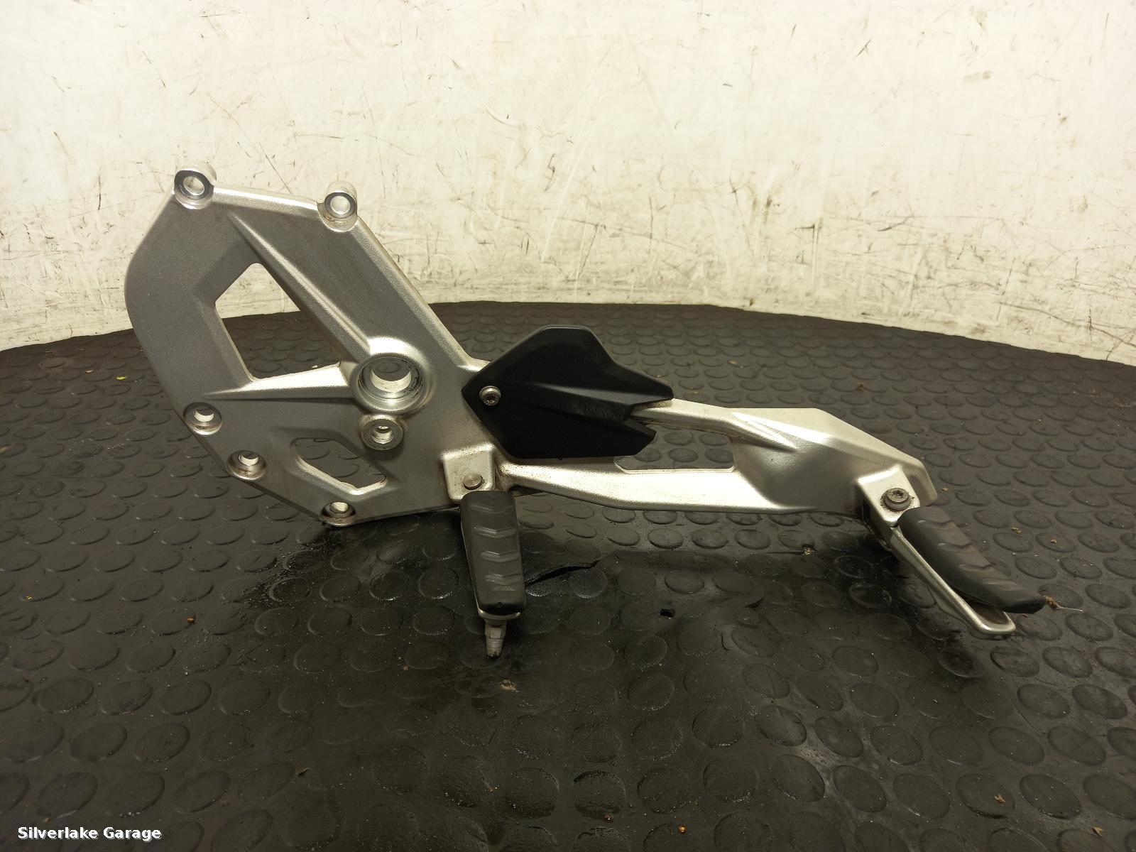 View Auto part Footpeg BMW F900R 2022