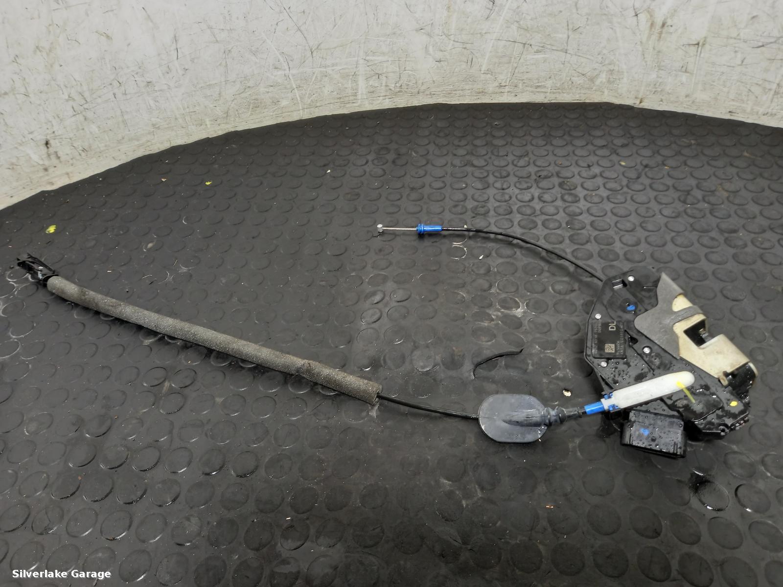 View Auto part Door Lock Assembly FORD FIESTA 2015