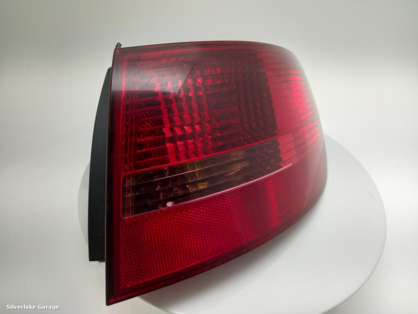 View Auto part R Taillight AUDI A6 2008