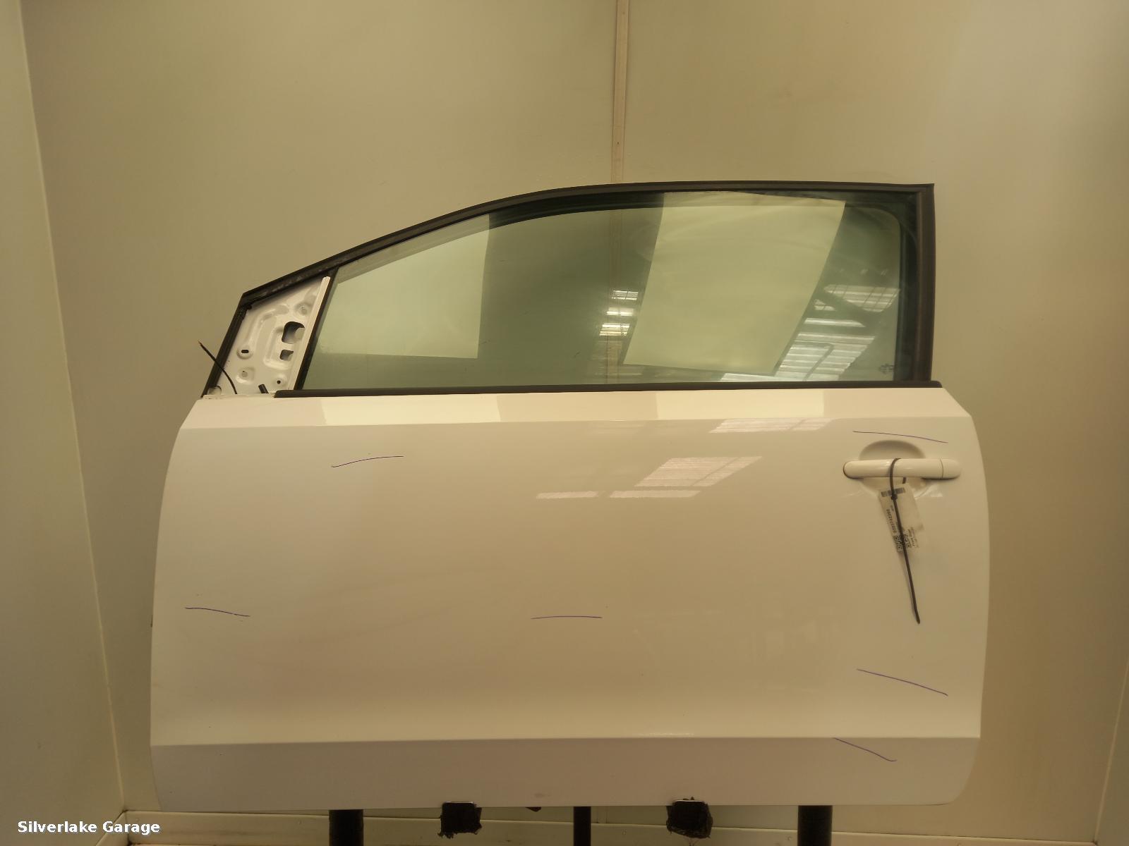 View Auto part L Front Door VOLKSWAGEN UP 2019