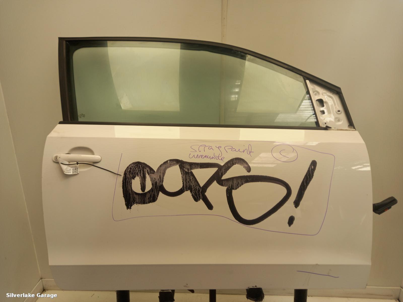 View Auto part R Front Door VOLKSWAGEN UP 2019