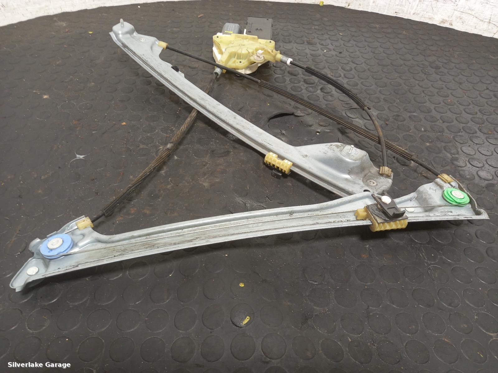 View Auto part RF Window Regulator RENAULT LAGUNA 2010