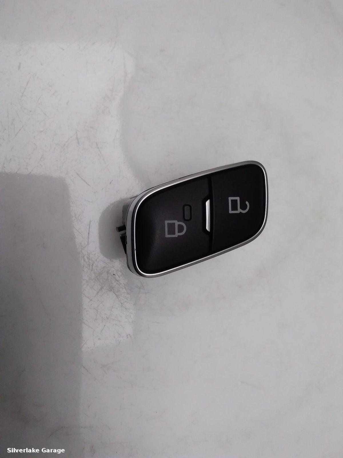 View Auto part Misc Switch FORD FOCUS 2017