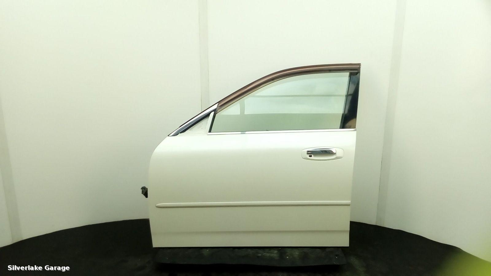 View Auto part L Front Door NISSAN SKYLINE 2004