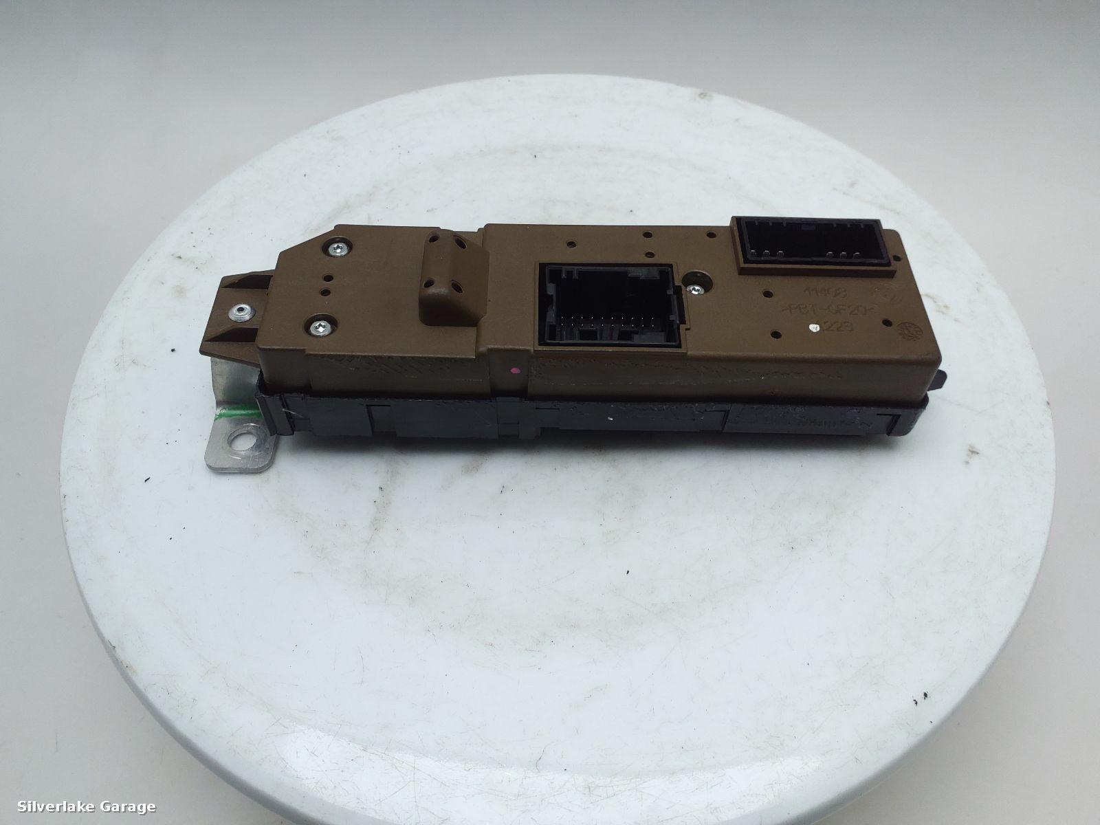 View Auto part ECU FERRARI 488 2018