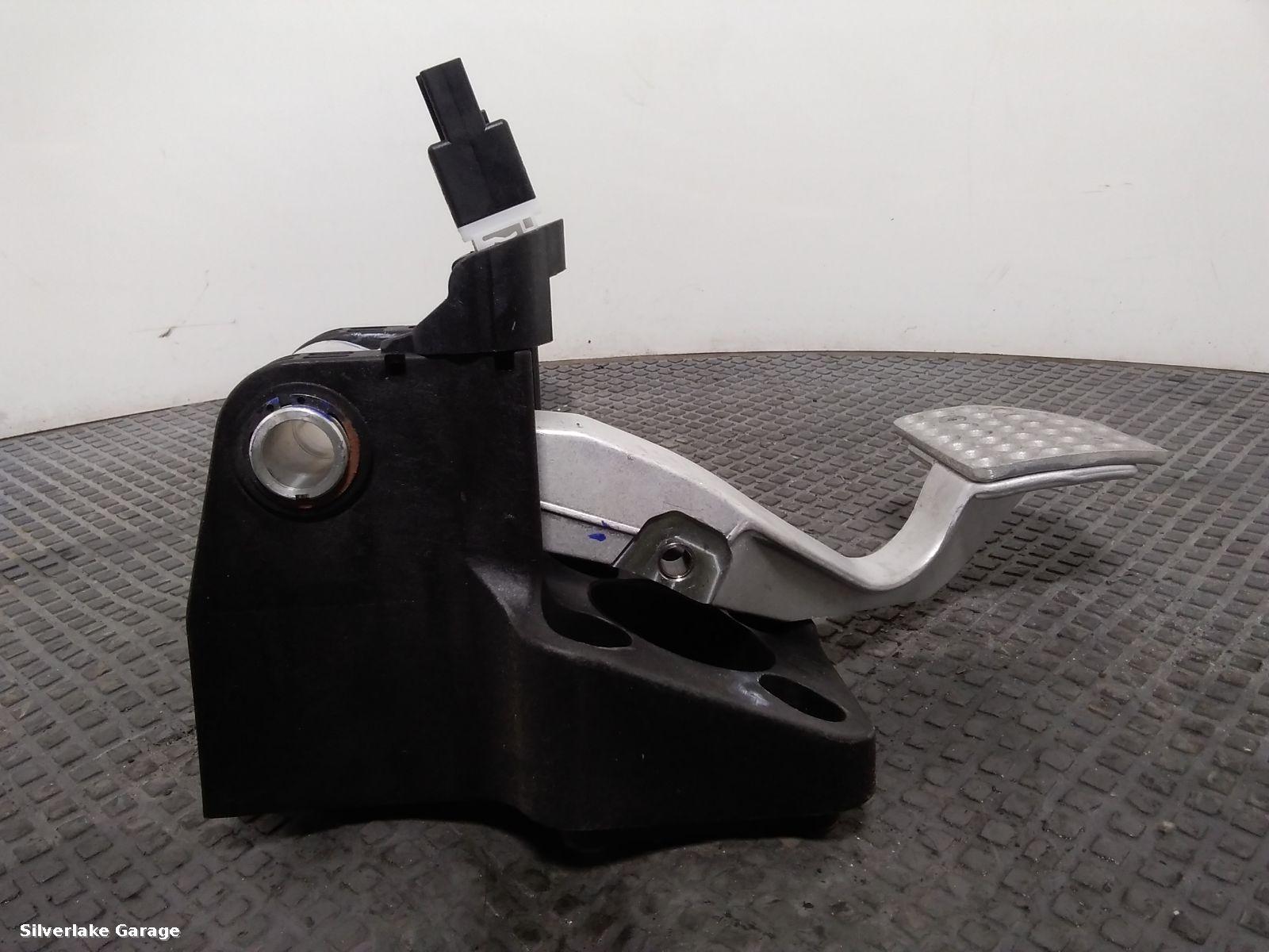 View Auto part Brake Pedal FERRARI 488 2018