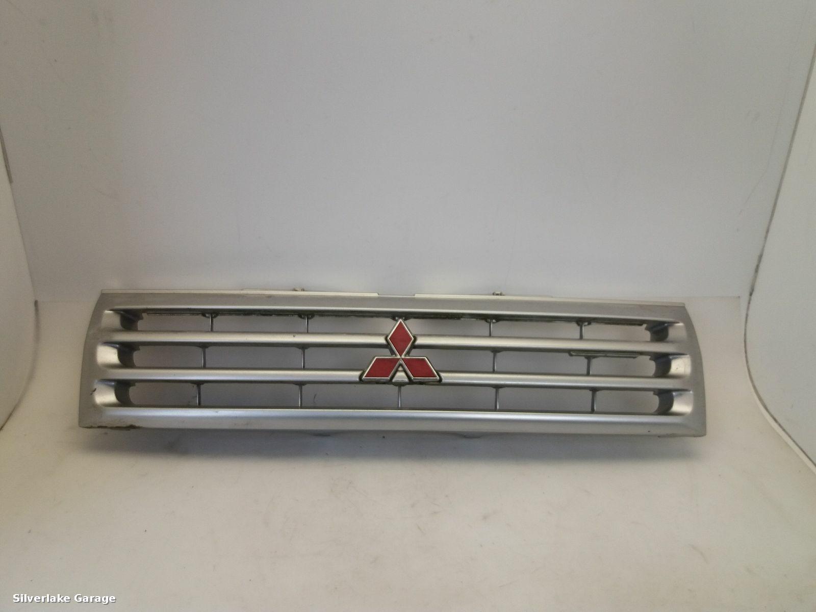 View Auto part Grille MITSUBISHI SHOGUN 2002