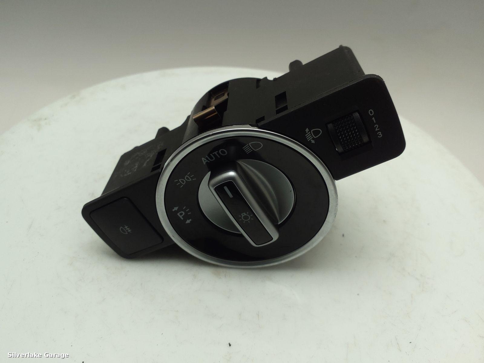 View Auto part Headlight Switch MERCEDES SLC 2017