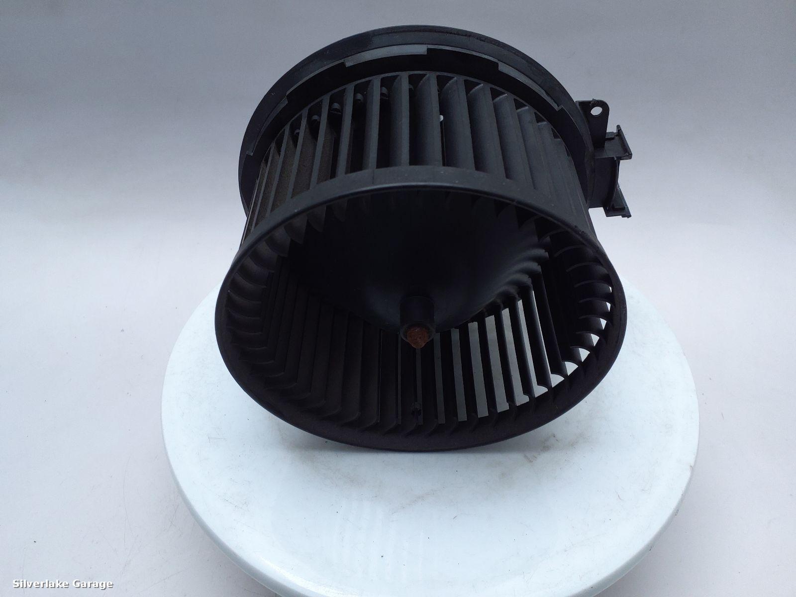 View Auto part Heater Motor/Assembly SEAT MII 2015